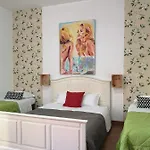 House Fiorelli 3* Rome