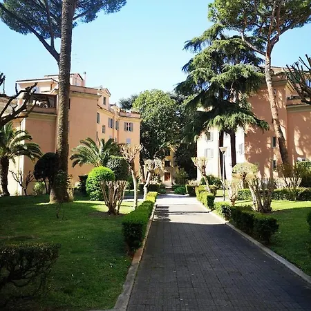 House Fiorelli 3* Rome